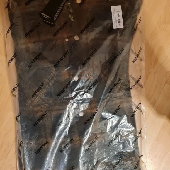 Represent Clo Hooded Overshirt - Picture 3 of 4